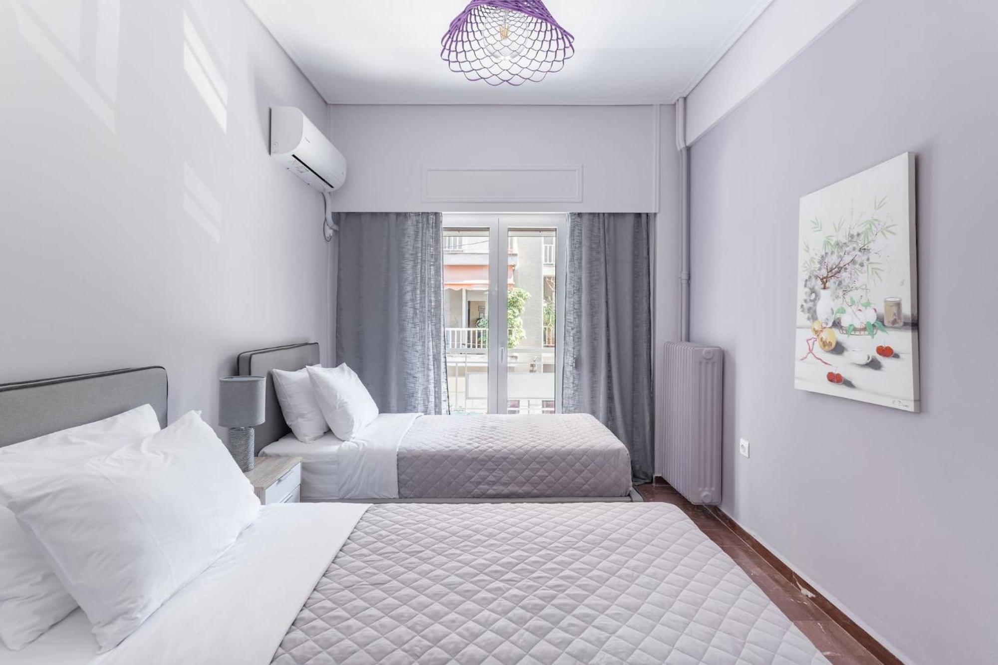 Explore History From A Chic Central Apartment 아테네 외부 사진
